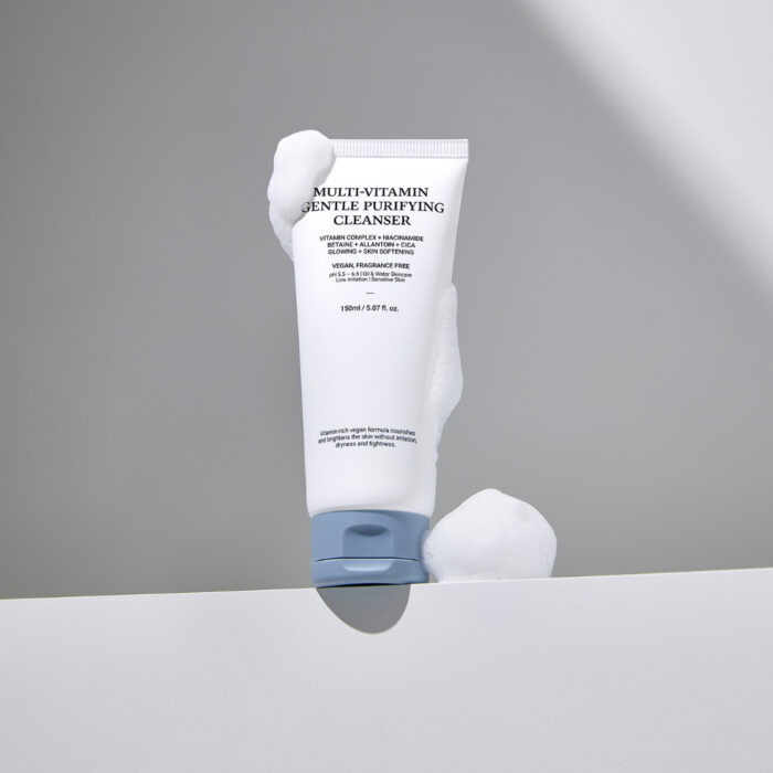 Multi-vitamin Gentle Purifying Cleanser - Image 4